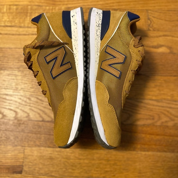 New Balance 515 V3 Classic Sneakers - Picture 2 of 5